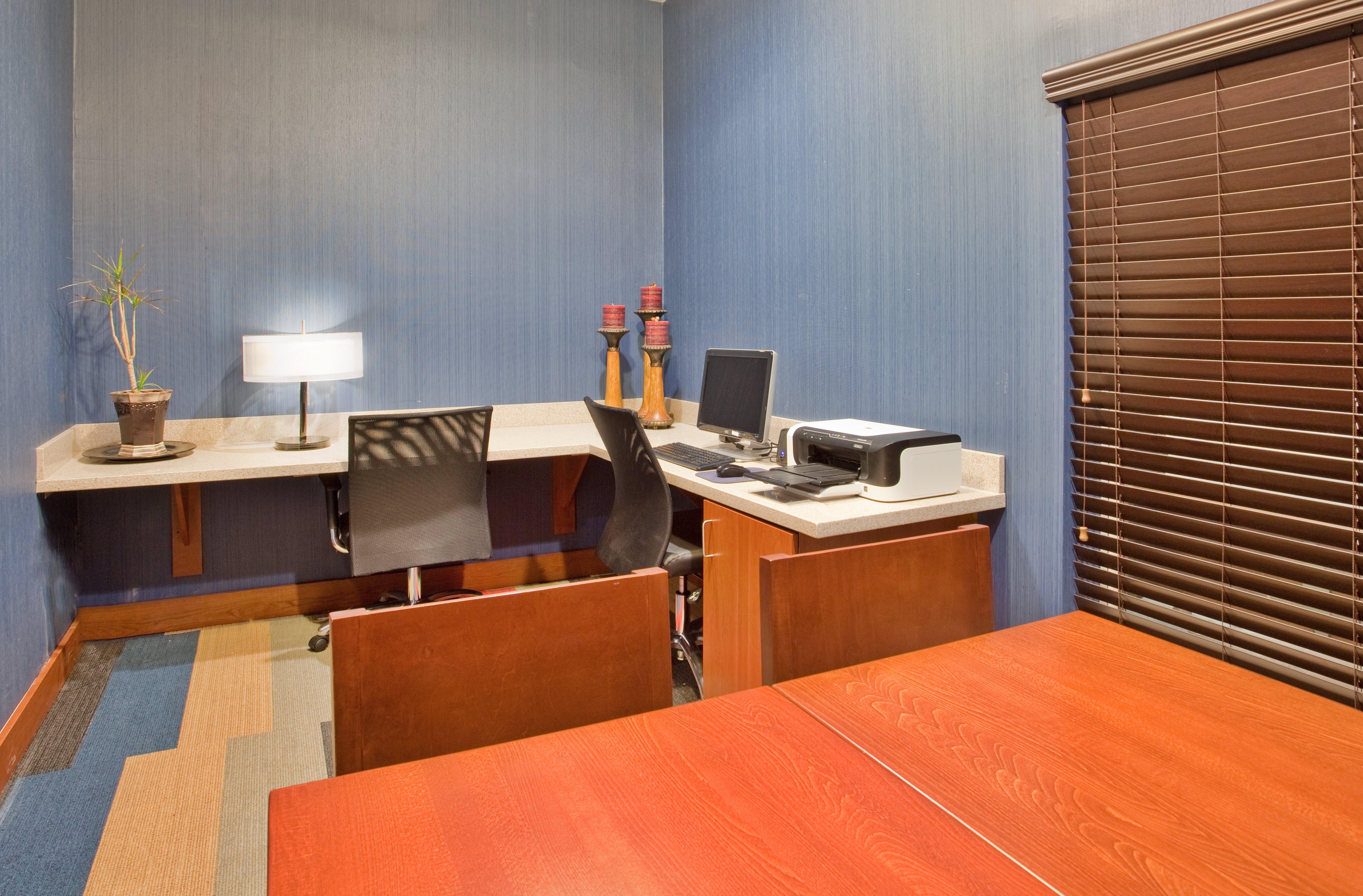 Holiday Inn Express Hotel & Suites Beatrice By Ihg Ngoại thất bức ảnh