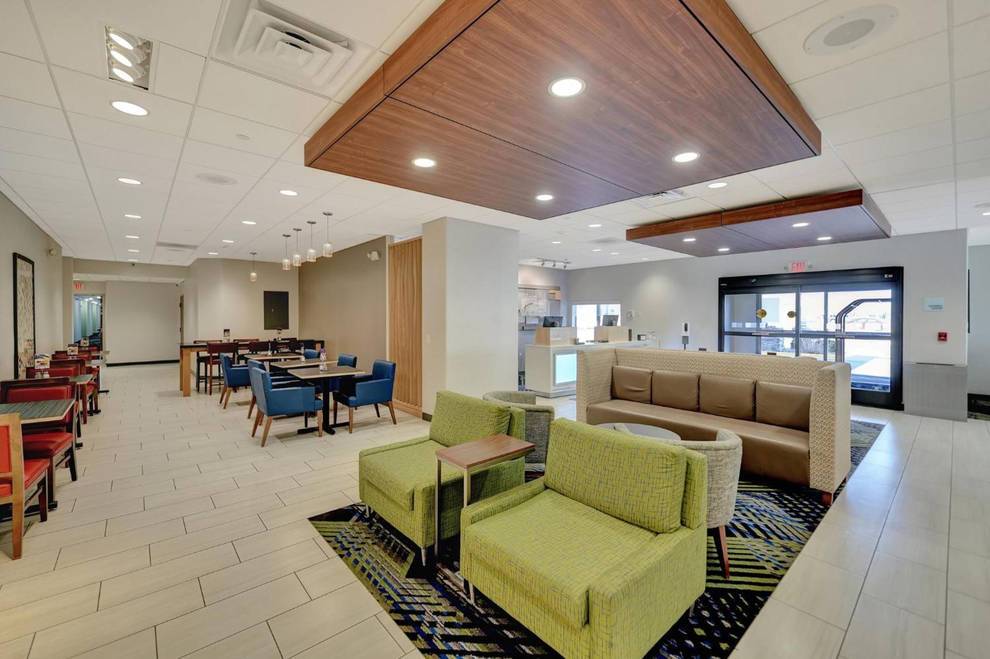 Holiday Inn Express Hotel & Suites Beatrice By Ihg Ngoại thất bức ảnh