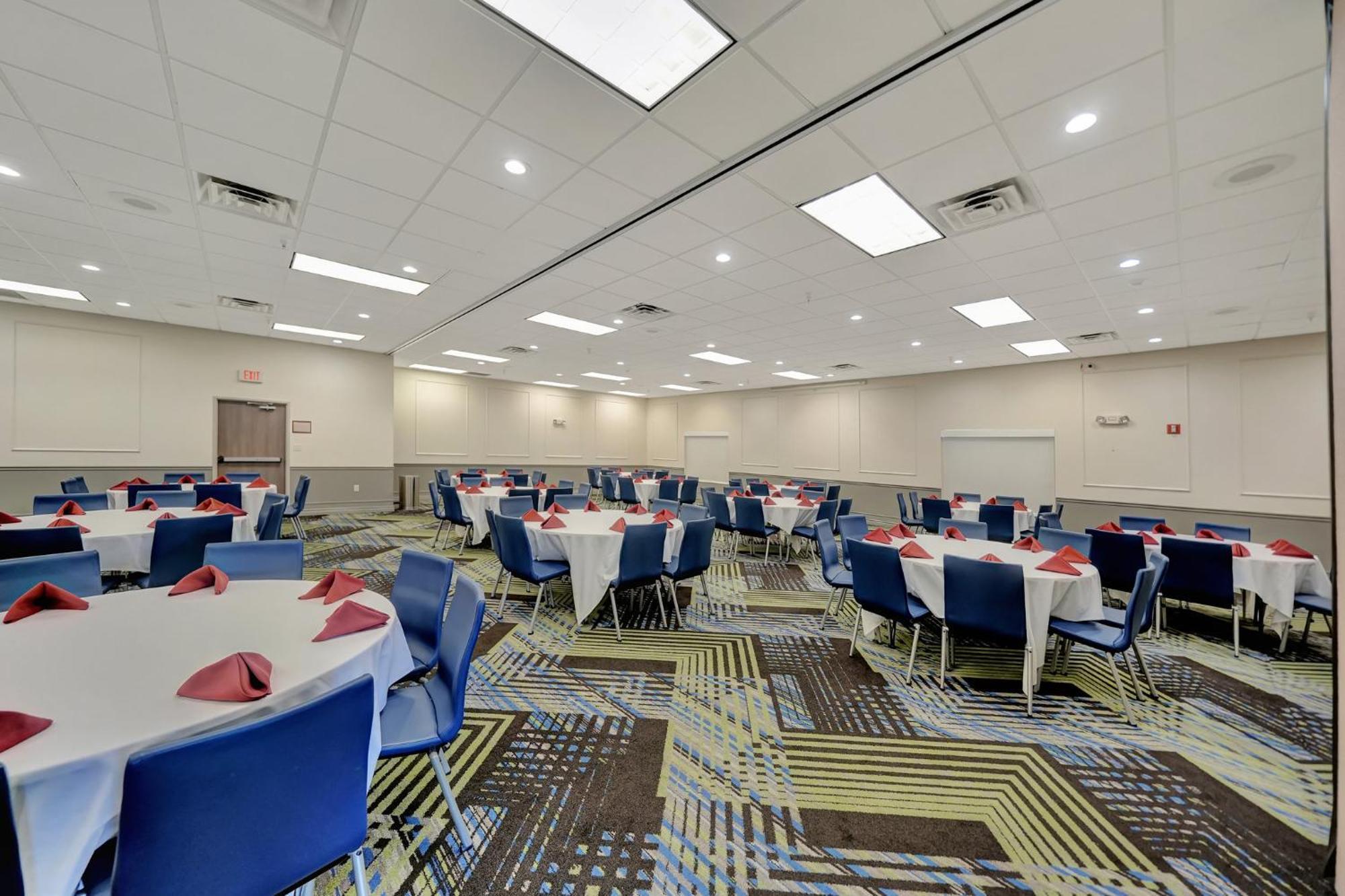Holiday Inn Express Hotel & Suites Beatrice By Ihg Ngoại thất bức ảnh