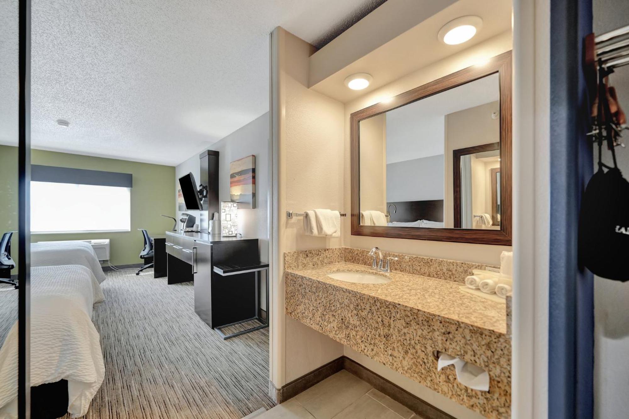 Holiday Inn Express Hotel & Suites Beatrice By Ihg Ngoại thất bức ảnh
